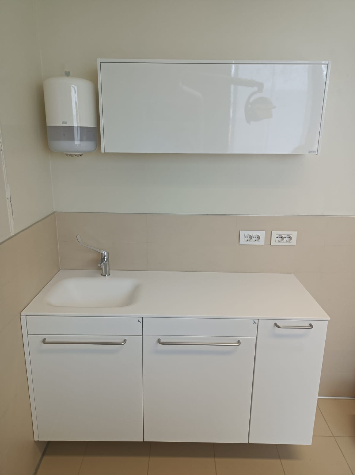 Mobili nuovi Astra serie INeus